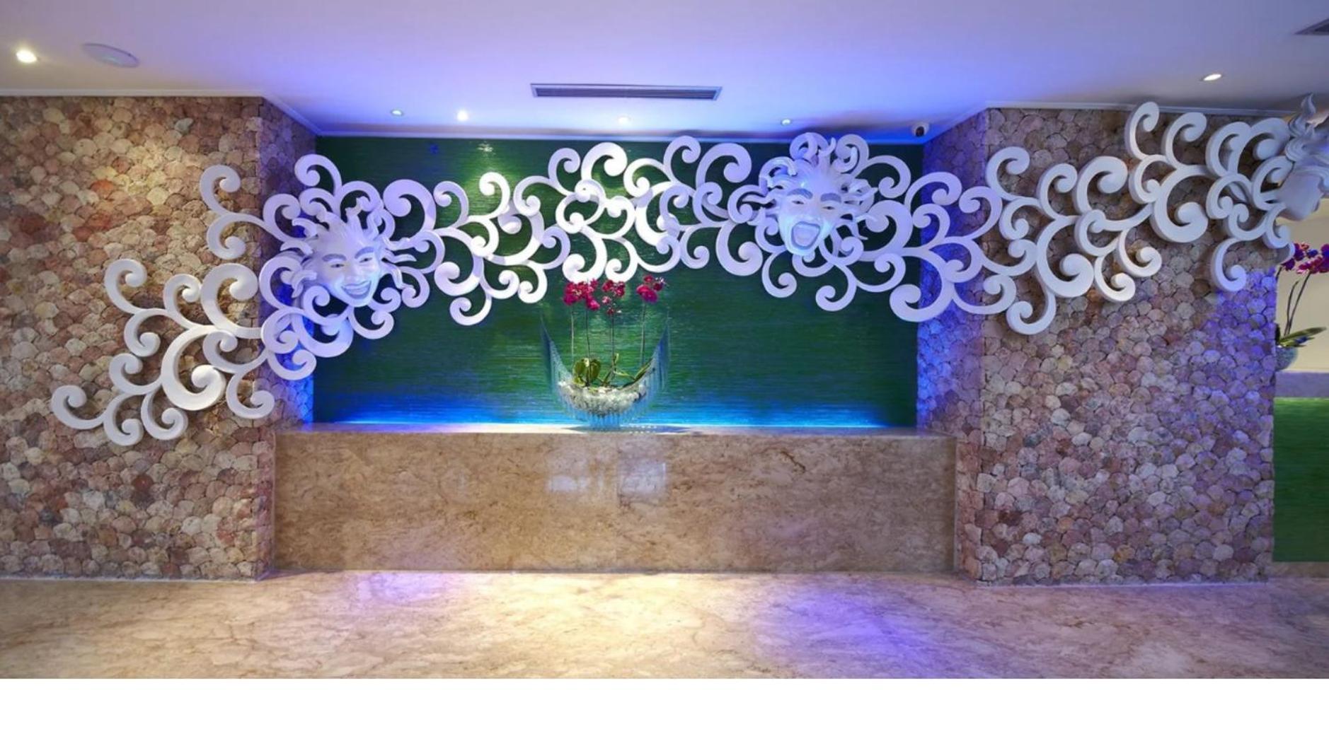 Kuta Angel Hotel Exterior photo