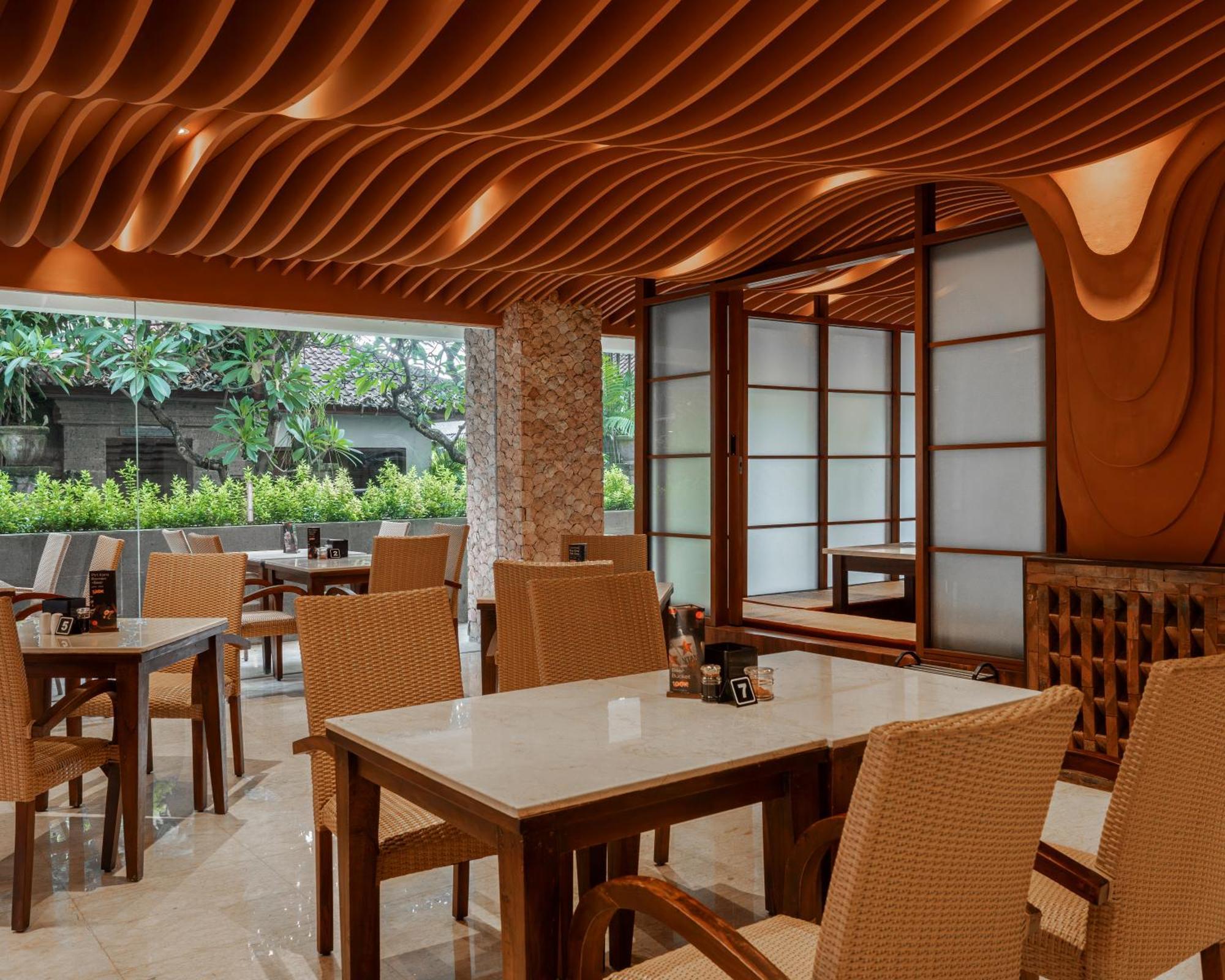 Kuta Angel Hotel Exterior photo